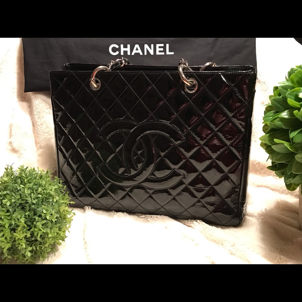 CHANEL Noir Patent Tote Bag